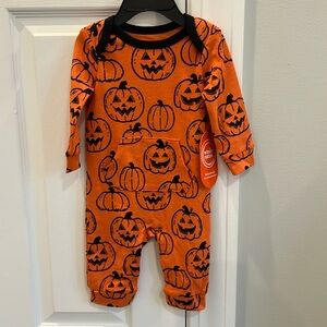 NWT Wonder Nation Halloween Onesie 🚭
